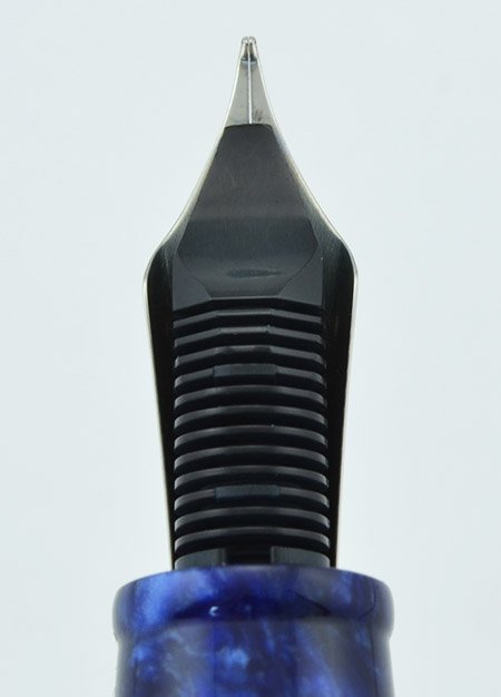 Delta Fusion 82 Fountain Pen - Blue Resin, Fine Steel Nib w 18k